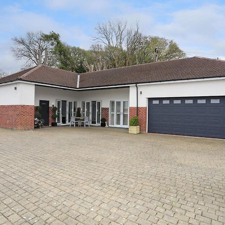 Villa Oakwood Stables Conwy Exterior foto
